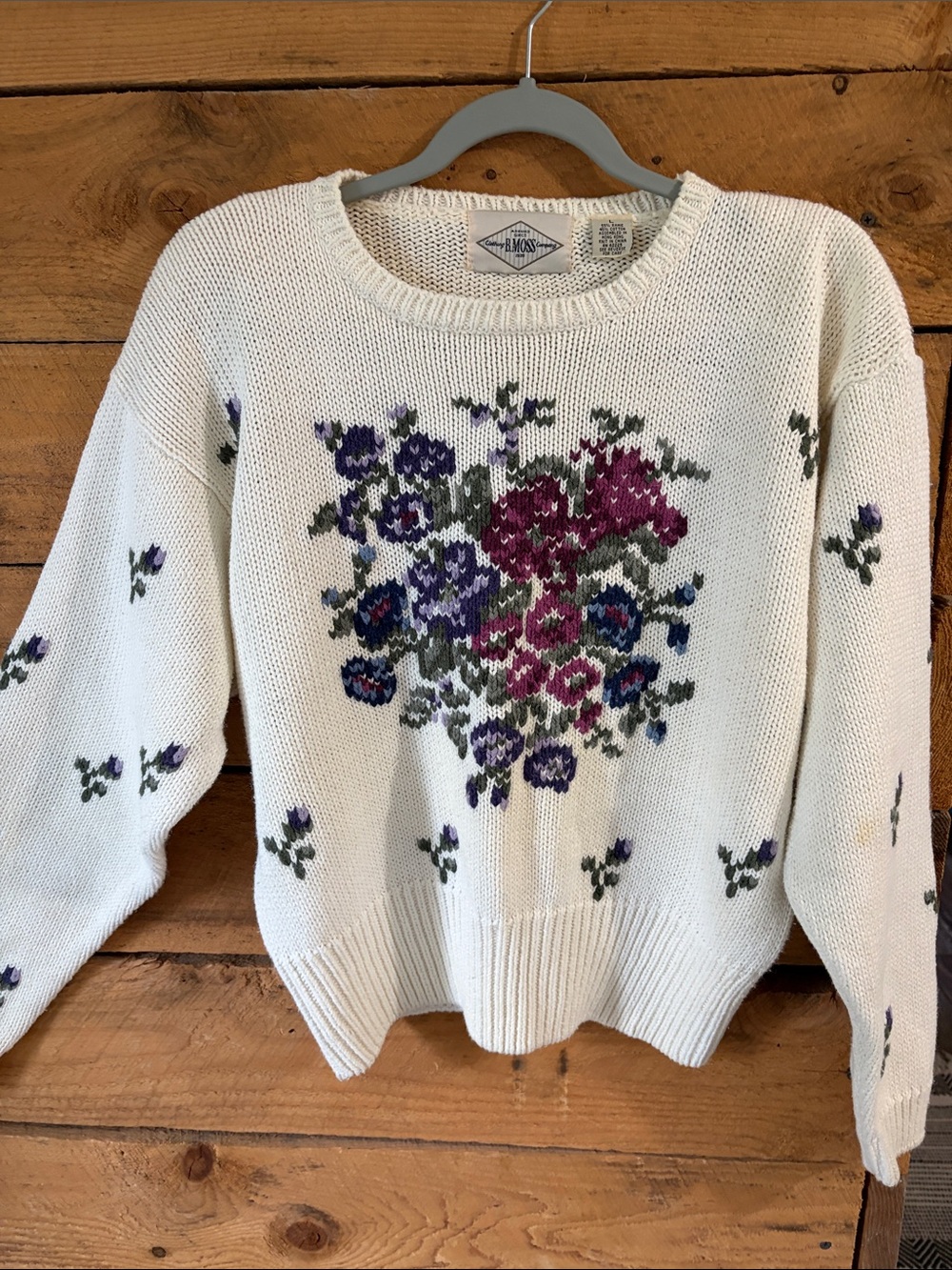 VTG Cream Floral Crewneck Sweater with Purple Accent Bouquet